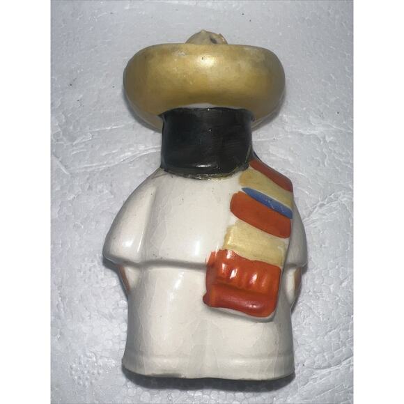 Vintage Ceramic Salt And Pepper Shakers Hispanic Mexican Couple, Made in Japan - Picture 3 of 9